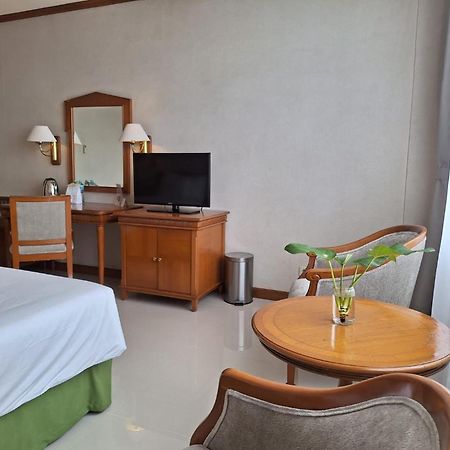Hotel Sahid Jaya Solo Εξωτερικό φωτογραφία